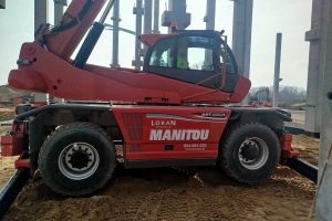 Ładowarka teleskopowa MANITOU MRT 2550 Privilege +